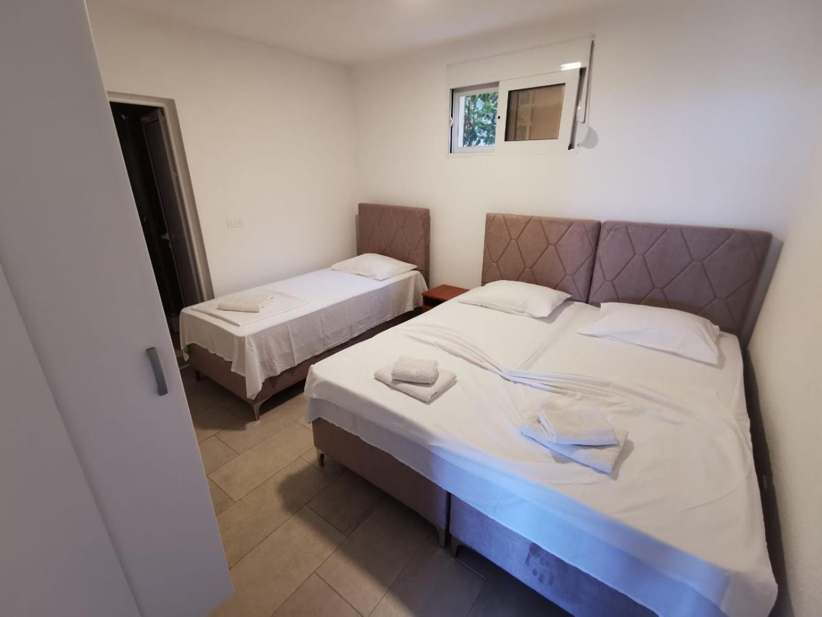 Apartments Bibic Будва Екстер'єр фото